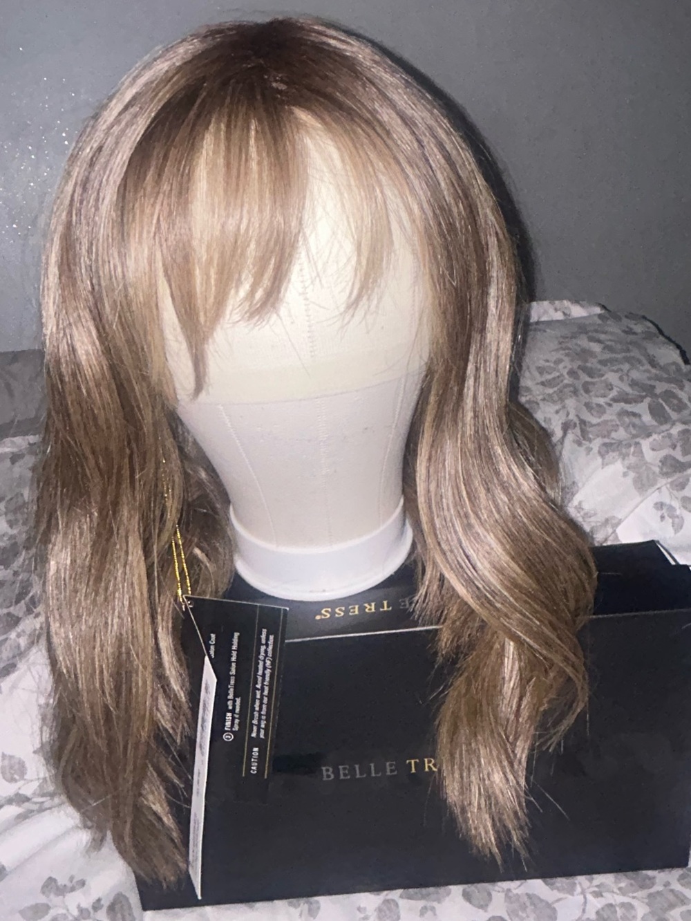 BELLE-TRESS LONDON HIGHTEA HF E Light Brown Wavy Wig with Bangs